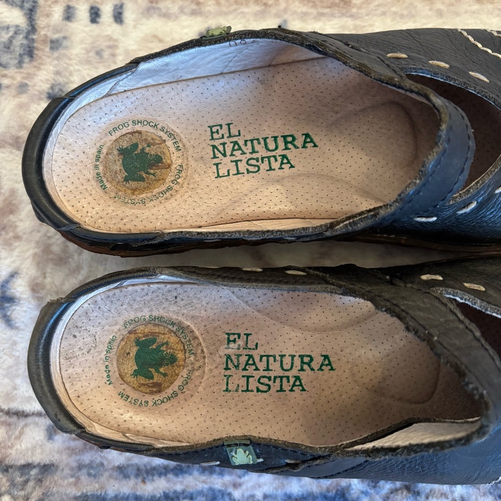 Forest Green Clogs - Picture 4 of 7